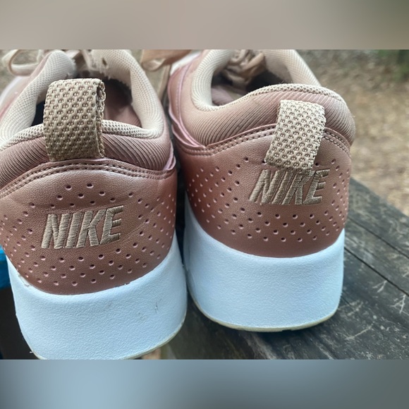 NIKE 861674-902 AIR MAX THEA SE METALLIC BRONZE ROSE GOLD SNEAKERS SIZE 9.5 - Picture 2 of 6